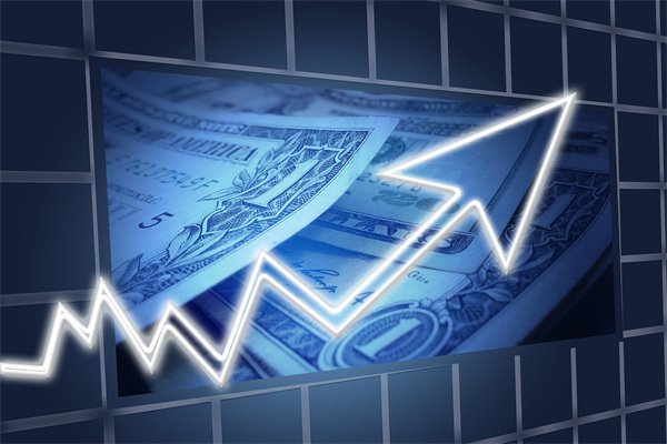 上半年国内黄金首饰消费量降26%，机构：看好金价下半年创新高