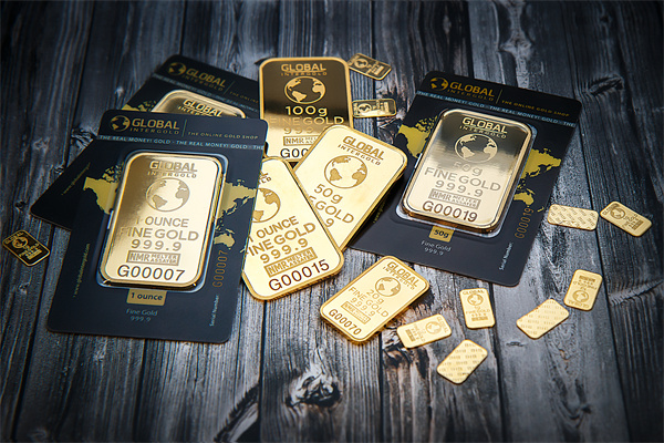 黄金大爆发的原因在这！金价大涨近35美元